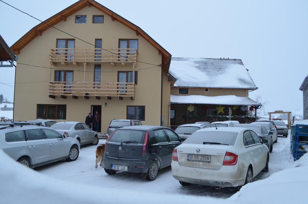 Hotel Pensiunea Popasul Iancului Mărişel Exterior foto